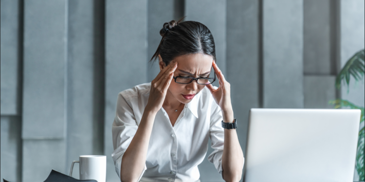 ملازمت پیشہ خواتین زندگی میں توازن کس طرح لائیں؟ 1 ملازمت پیشہ خواتین زندگی میں توازن کس طرح لائیں؟