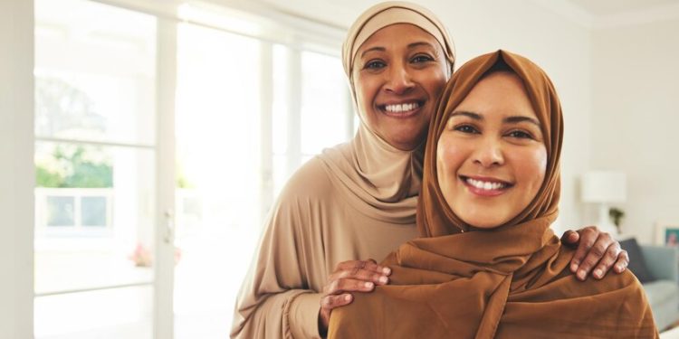 بیوی اور ماں کے رشتے میں توازن کیسے رکھا جائے؟ 1 بیوی اور ماں کے رشتے میں توازن کیسے رکھا جائے؟