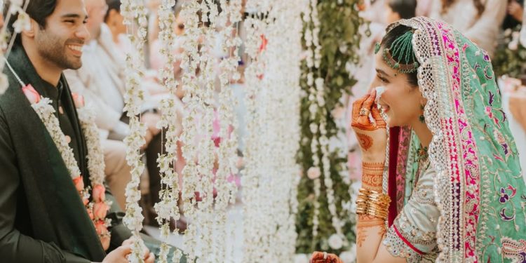 ماوراحسین اور امیر گیلانی نکاح کے بندھن میں بندھ گئے