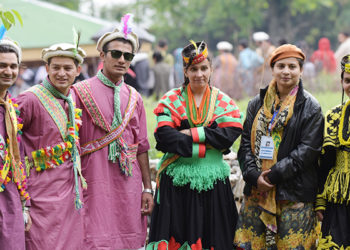 وادی کیلاش کا چلم جوش میلہ 7 وادی کیلاش کا چلم جوش میلہ