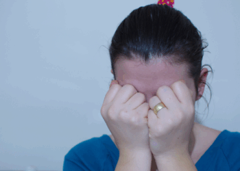 جب بظاہر سب ٹھیک ہو، لیکن اندر کچھ اور چل رہا ہو! 13 جب بظاہر سب ٹھیک ہو، لیکن اندر کچھ اور چل رہا ہو!