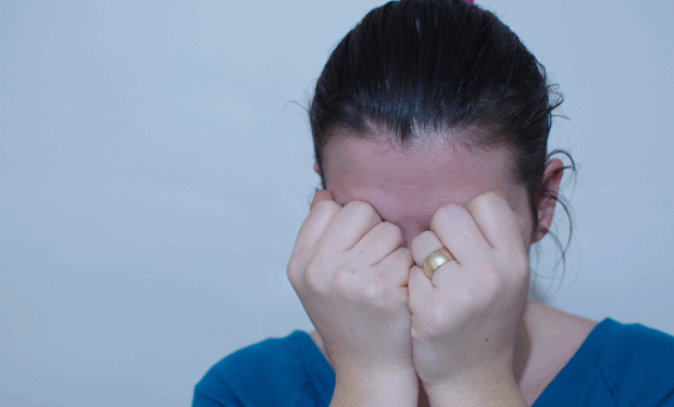 جب بظاہر سب ٹھیک ہو، لیکن اندر کچھ اور چل رہا ہو! 1 جب بظاہر سب ٹھیک ہو، لیکن اندر کچھ اور چل رہا ہو!