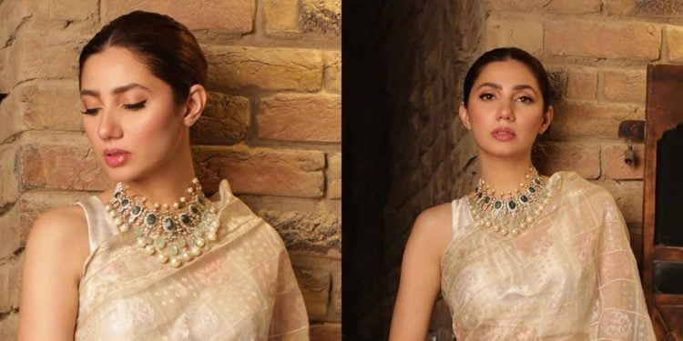 7 Must Buy Brands to up Your Saree Game 1 7 Must Buy Brands to up Your Saree Game