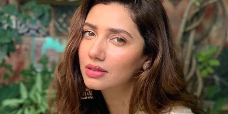 6 makeup products for the perfect daytime look