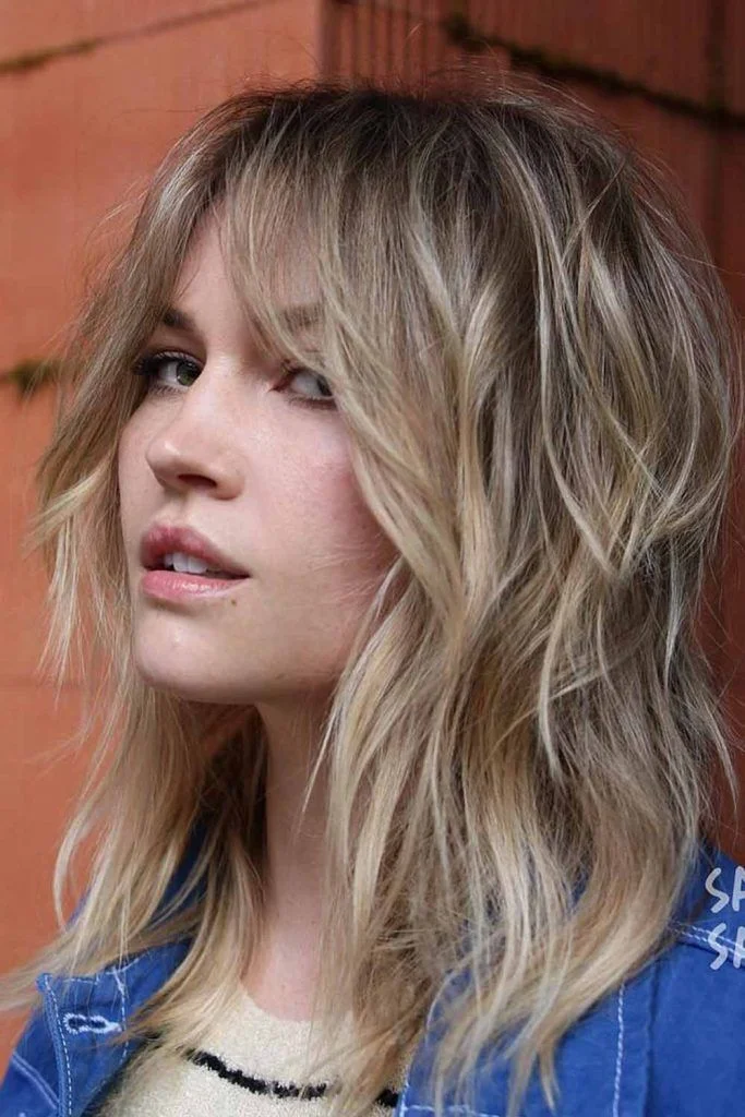 Edgy and Bold: Choppy Shag Hairstyles for a Stylish 2023 4 Edgy and Bold: Choppy Shag Hairstyles for a Stylish 2023
