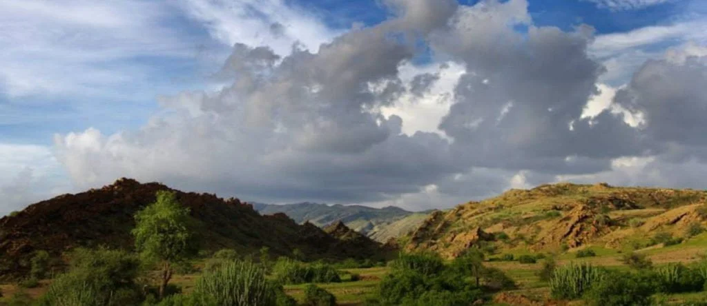 Not Your Average Travel Guide: 10 Unique Places in Pakistan