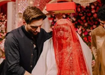 Shahid Afridi’s Heartfelt Note to his Eldest Daughter got us All a Bit Teary-Eyed 8 Shahid Afridi’s Heartfelt Note to his Eldest Daughter got us All a Bit Teary-Eyed