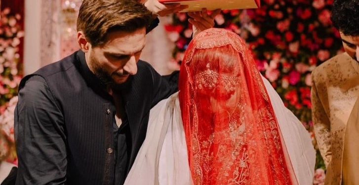 Shahid Afridi’s Heartfelt Note to his Eldest Daughter got us All a Bit Teary-Eyed 1 Shahid Afridi’s Heartfelt Note to his Eldest Daughter got us All a Bit Teary-Eyed