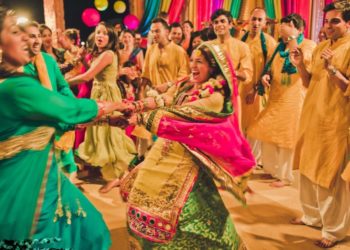 Trending Mehendi Songs to Spice Up Your Shadi Season