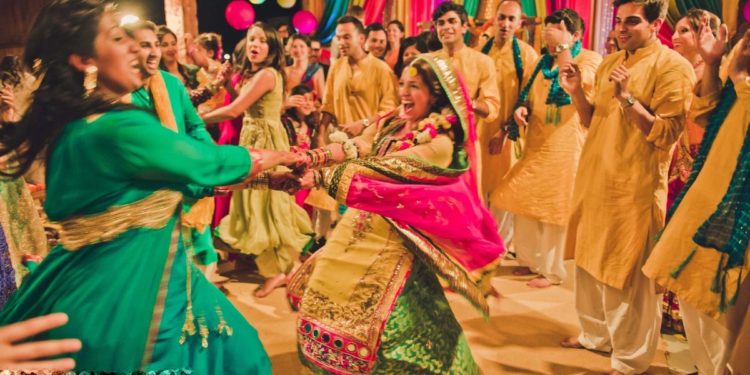 Trending Mehendi Songs to Spice Up Your Shadi Season 1 Trending Mehendi Songs to Spice Up Your Shadi Season